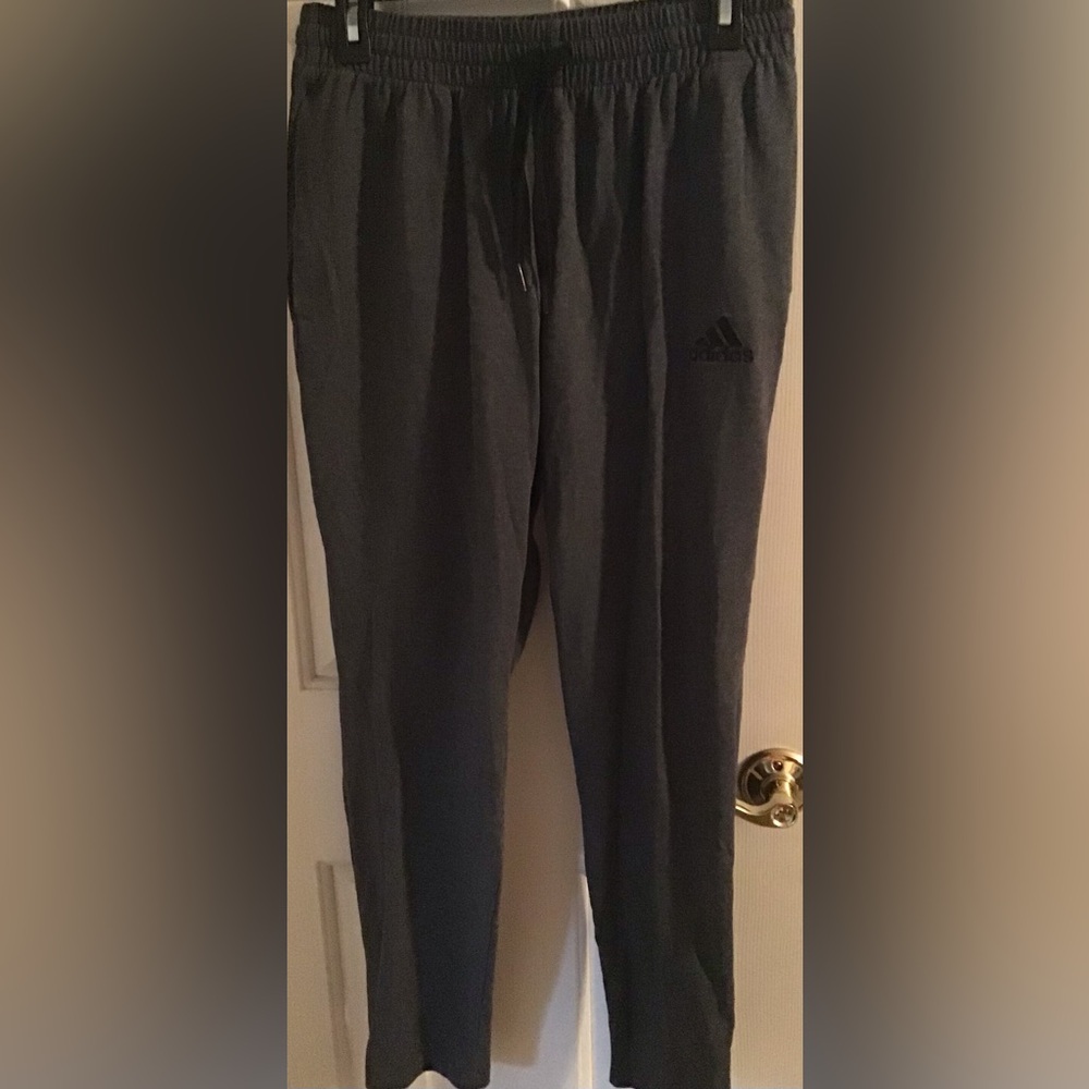 Men’s Adidas Drawstring Joggers in dark gray Size Medium